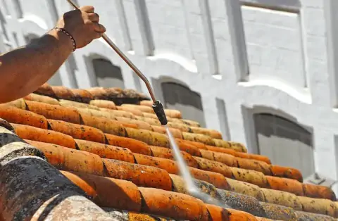 Nettoyage de toitures - Mantes-la-Jolie